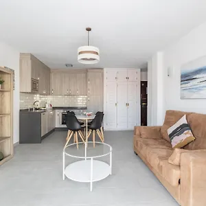 A410 Frontlilne Apartamento Nerja